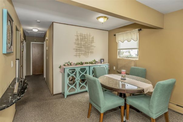 Dining room, Interior