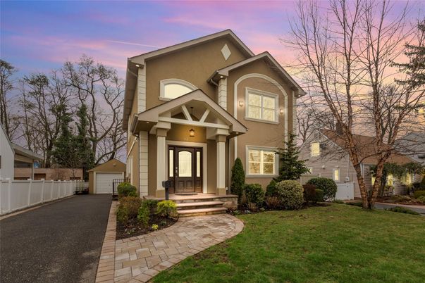 Detached Garage, Exterior, Facade, American Foursquare