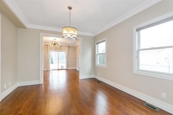 Chandelier, Empty room, Interior, Wood Texture Flooring