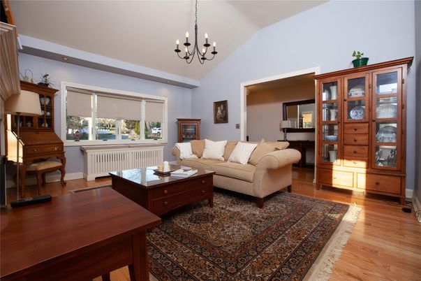 Chandelier, Interior, Living room, Pendant Lights, Wood Texture Flooring