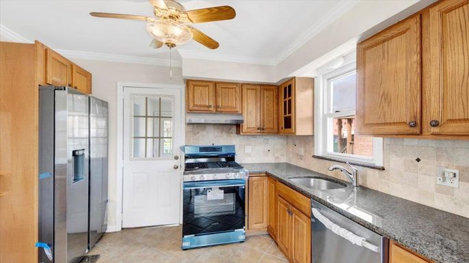 Interior, Kitchen, Stainless Steel Appliances