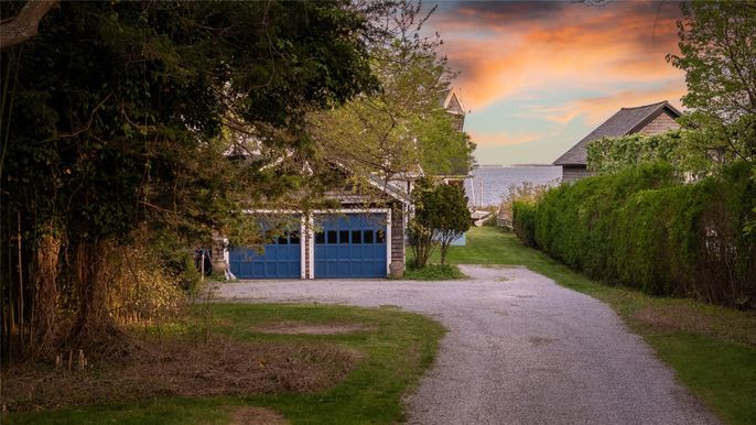 Backyard, Detached Garage, Exterior, Water