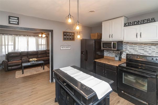 Interior, Kitchen, Pendant Lights, Recessed Lighting, Wood Texture Flooring