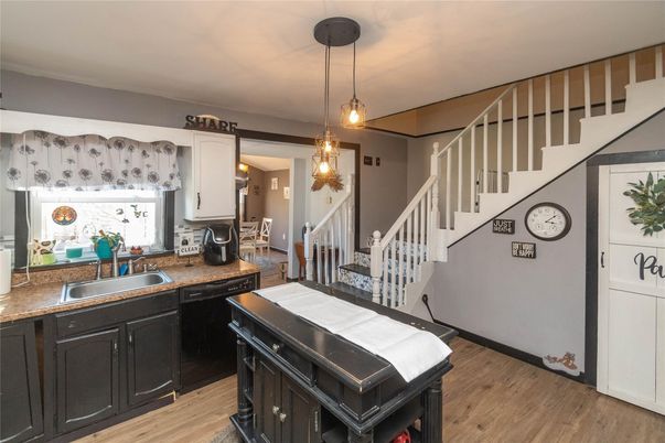 Interior, Kitchen, Pendant Lights, Wood Texture Flooring