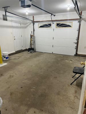 Garage, Interior
