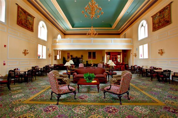 Chandelier, Dining room, Interior, Living room, Recessed Lighting