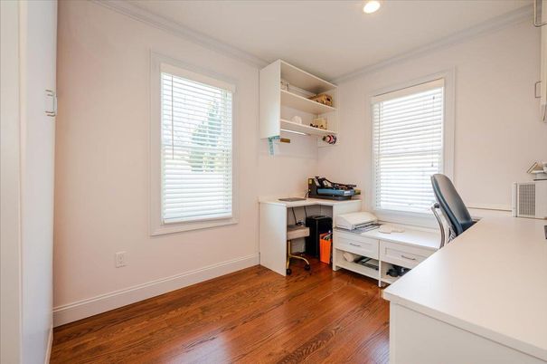 Home Office, Interior, Recessed Lighting, Wood Texture Flooring