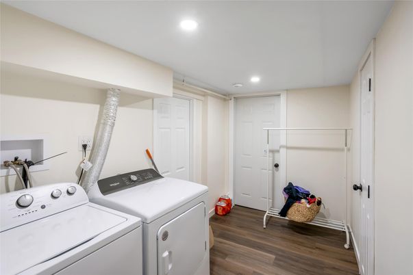 Interior, Recessed Lighting, Utility Closets, Washer, Wood Texture Flooring