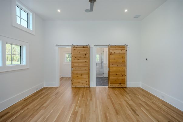 Empty room, Interior, Recessed Lighting, Wood Texture Flooring, Wooden Walls