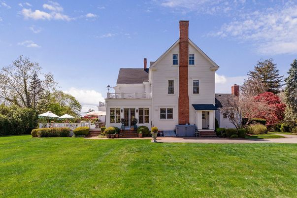 Backyard, Exterior, Facade, Brick Facade, Farmhouse