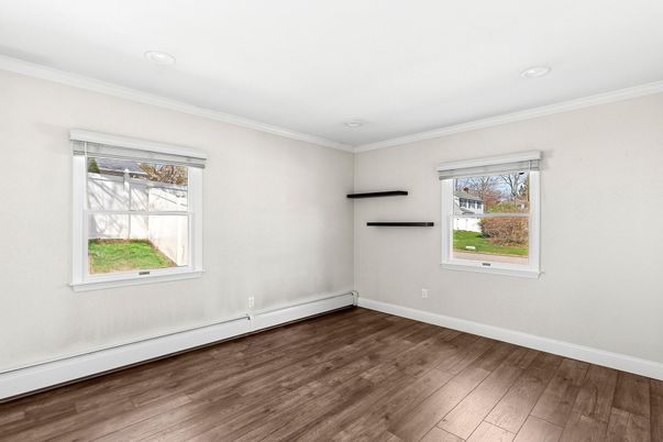 Empty room, Interior, Recessed Lighting, Wood Texture Flooring