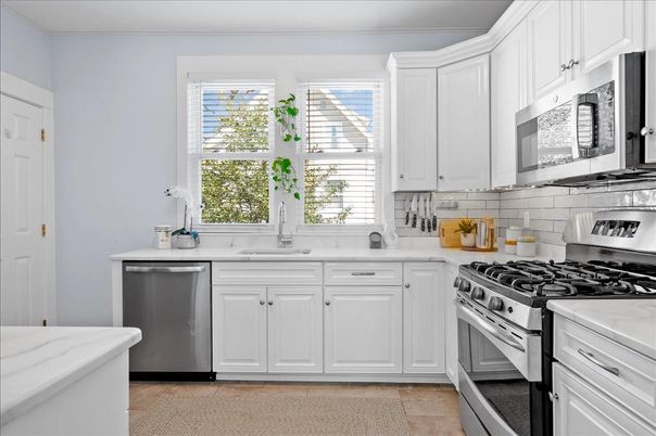 Interior, Kitchen, Stainless Steel Appliances