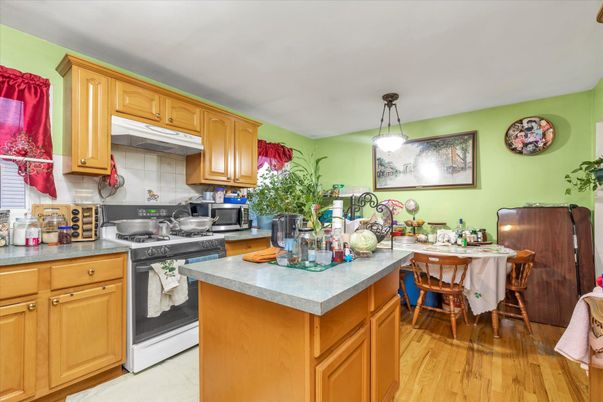 Dining room, Interior, Kitchen, Pendant Lights, Wood Texture Flooring