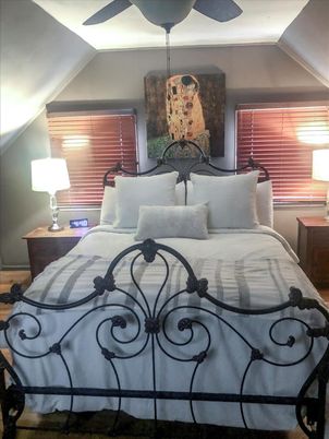 Bedroom, Interior, Pendant Lights