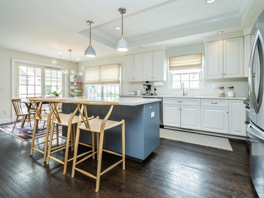 Dining room, Interior, Kitchen, Pendant Lights, Recessed Lighting, Wood Texture Flooring
