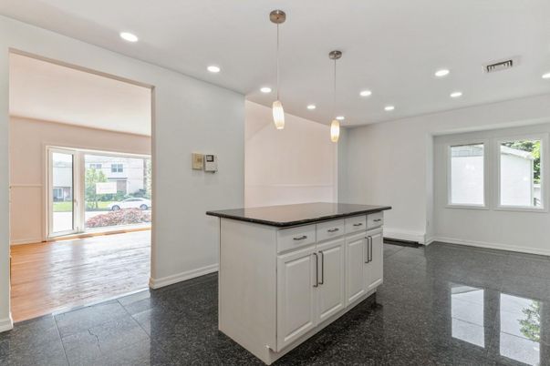 Interior, Pendant Lights, Recessed Lighting, Wood Texture Flooring