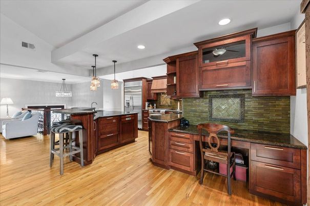 Dining room, Interior, Kitchen, Pendant Lights, Recessed Lighting, Wood Texture Flooring