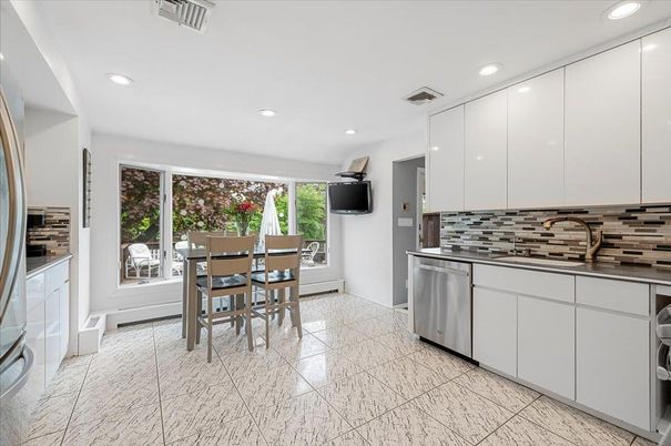 Dining room, Interior, Kitchen, Recessed Lighting