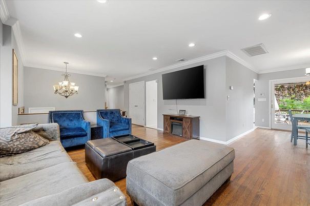 Chandelier, Dining room, Interior, Living room, Recessed Lighting, Wood Texture Flooring