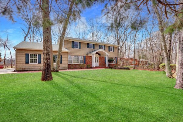 Backyard, Exterior, Facade, Brick Facade, Georgian