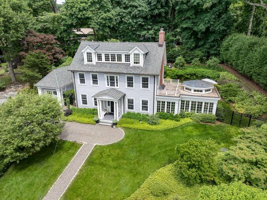 Backyard, Exterior, Facade, Georgian
