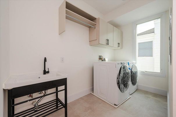 Interior, Washer