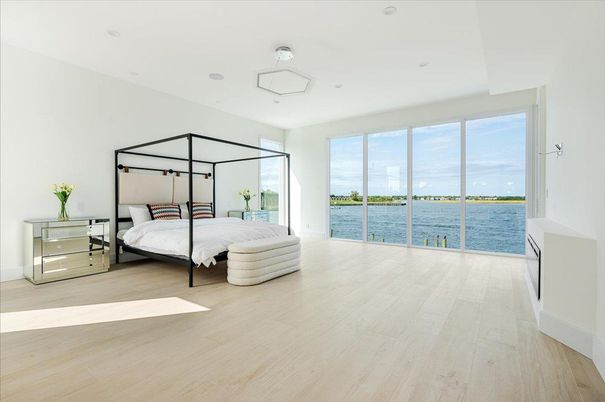 Bedroom, Interior, Recessed Lighting, Water, Wood Texture Flooring