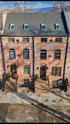 Exterior, Facade, Brick Facade, Rowhouse