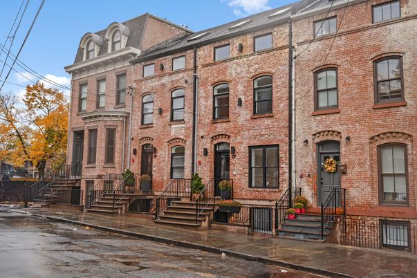 Exterior, Facade, Brick Facade, Rowhouse