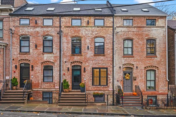 Exterior, Facade, Brick Facade, Rowhouse
