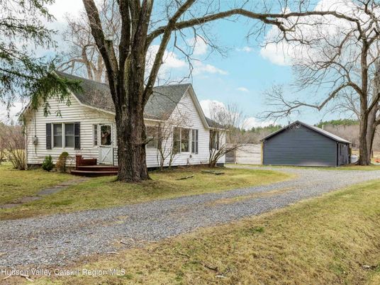 Backyard, Detached Garage, Exterior