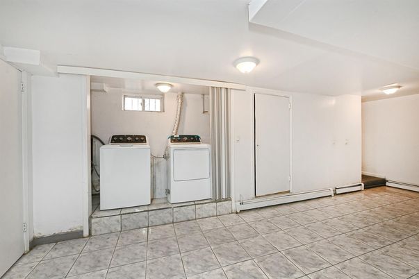 Interior, Utility Closets, Washer