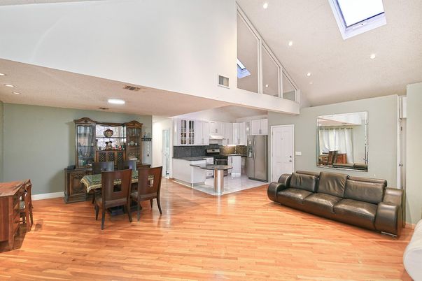 Dining room, Interior, Kitchen, Recessed Lighting, Wood Texture Flooring
