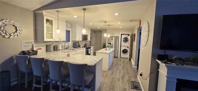 Interior, Kitchen, Pendant Lights, Recessed Lighting, Washer, Wood Texture Flooring