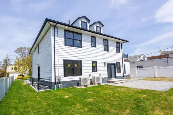 Backyard, Exterior, Facade, Farmhouse