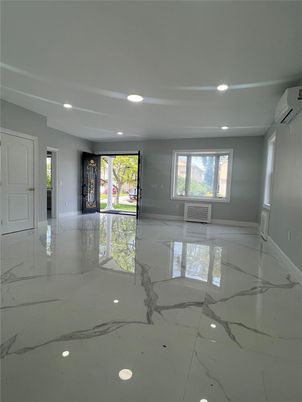 Empty room, Interior, Marble, Recessed Lighting