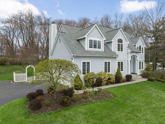 Backyard, Exterior, Facade, Farmhouse