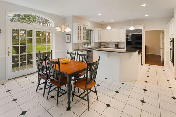 Dining room, Interior, Kitchen, Pendant Lights, Recessed Lighting, Stainless Steel Appliances