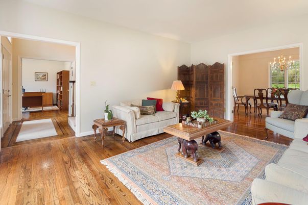 Chandelier, Dining room, Interior, Living room, Wood Texture Flooring