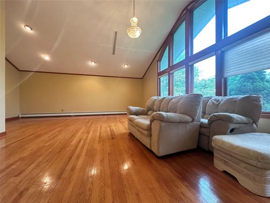 Interior, Living room, Pendant Lights, Recessed Lighting, Wood Texture Flooring