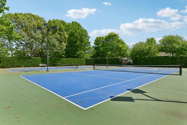 Exterior, Tennis Courts