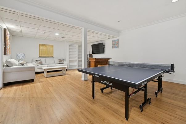 Game Room, Interior, Living room, Recessed Lighting, Wood Texture Flooring
