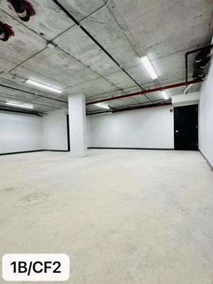 Interior, Projection Screen, Recessed Lighting