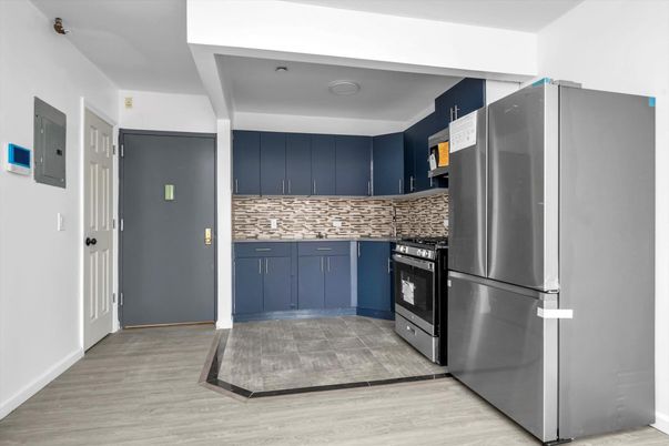 Interior, Kitchen, Stainless Steel Appliances, Wood Texture Flooring