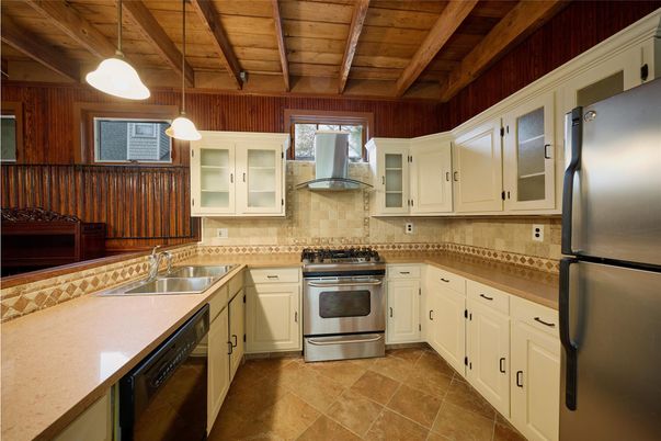 Interior, Kitchen, Pendant Lights, Stainless Steel Appliances, Wooden Beams, Wooden Ceilings