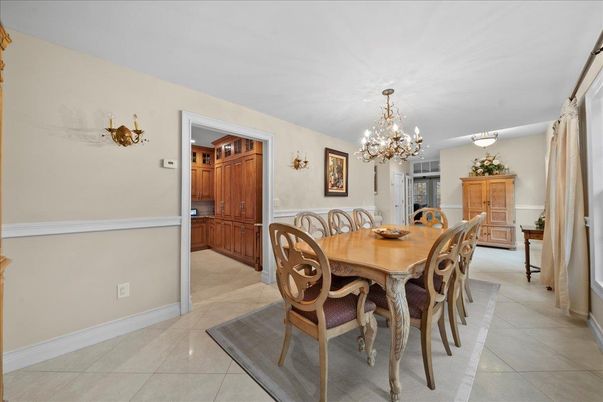 Chandelier, Dining room, Interior
