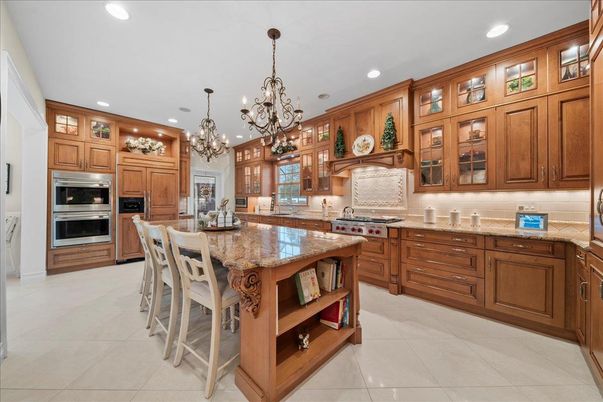 Chandelier, Interior, Kitchen, Recessed Lighting, Stainless Steel Appliances