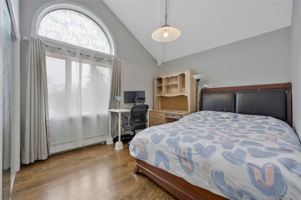 Bedroom, Home Office, Interior, Pendant Lights, Wood Texture Flooring