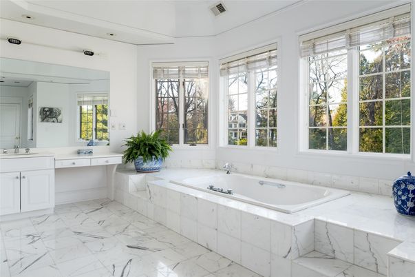 Bathroom, Interior, Marble, Recessed Lighting