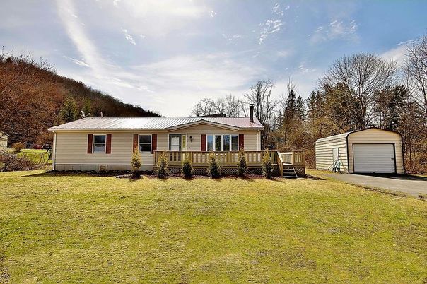Backyard, Detached Garage, Exterior